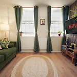 Stylish 1 Bedroom Apartment In The Heart Of Angel